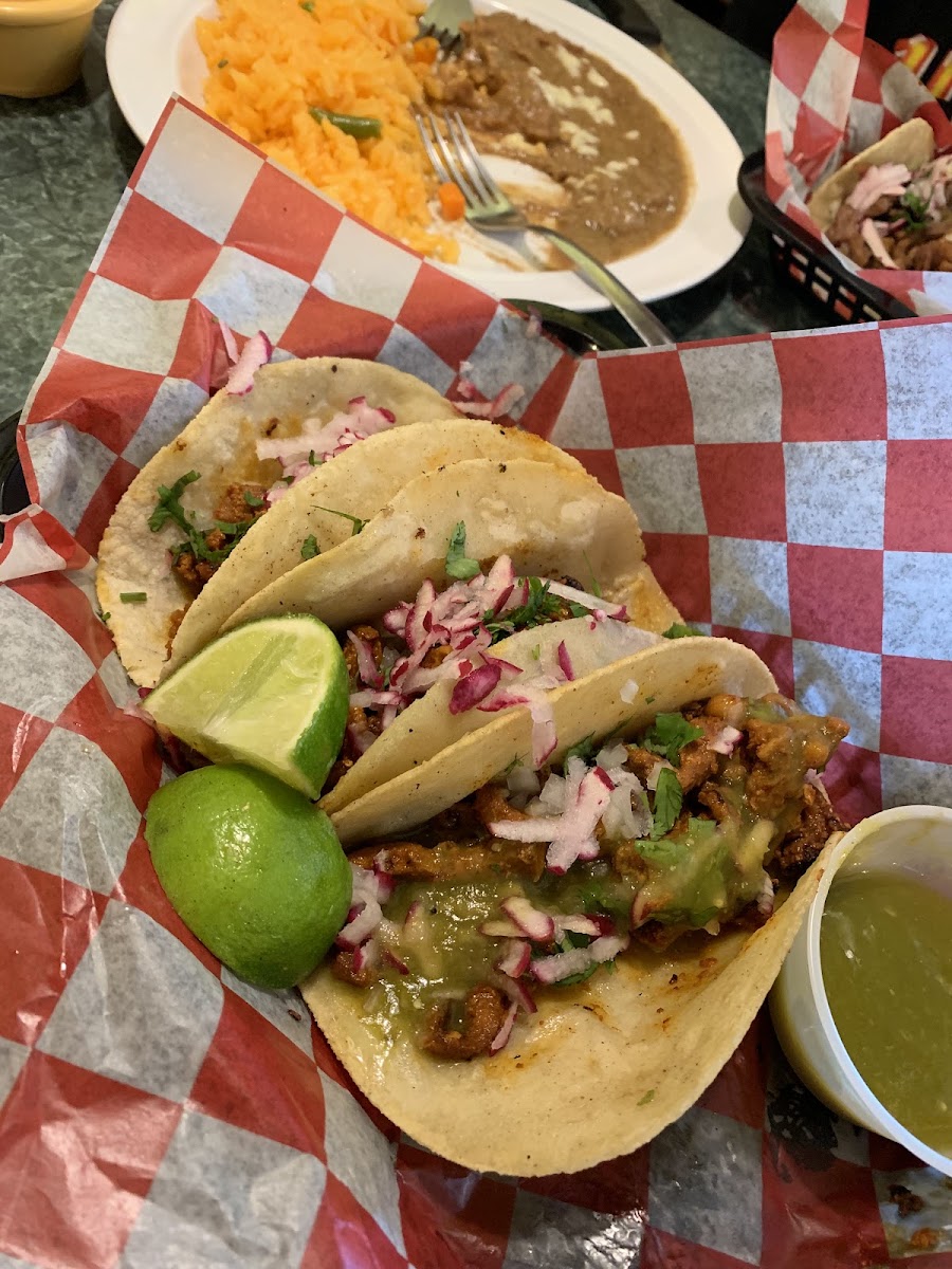 Pupuseria Y Taqueria El Sabor De Mi Tierra-6
